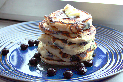 Pancakes: www.flickr.com/photos/72324736@N00/121335367 Celebrate Mardi Gras like the British by trading your Paczki for a pancake.