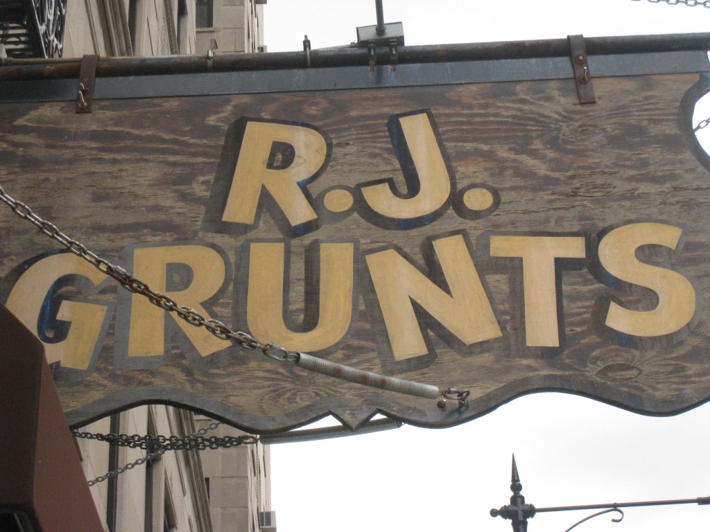 RJ Grunts in Lincoln Park, Chicago, IL