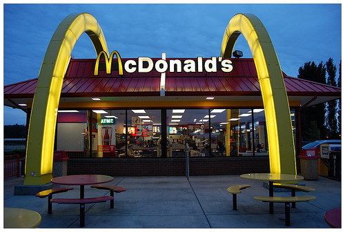 McDonald's: www.flickr.com/photos/28406158@N00/2856420027 McDonald's: www.flickr.com/photos/28406158@N00/2856420027